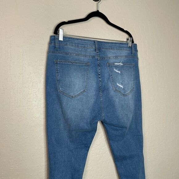 (CRYSTAL ROCK) jeans - Picture 4 of 7